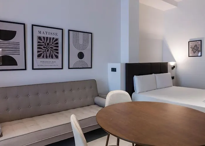 Vlc Host - Zapadores Apartamento *